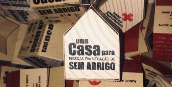 Cruz Vermelha de Braga lança acção de “marketing de guerrilha” para apoio aos Sem-Abrigo